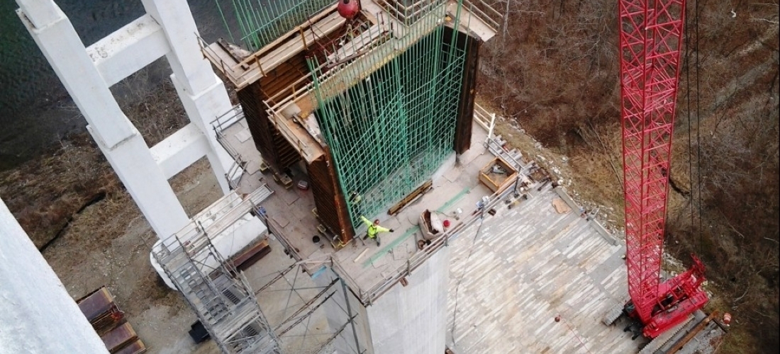 Twin Wall from Above